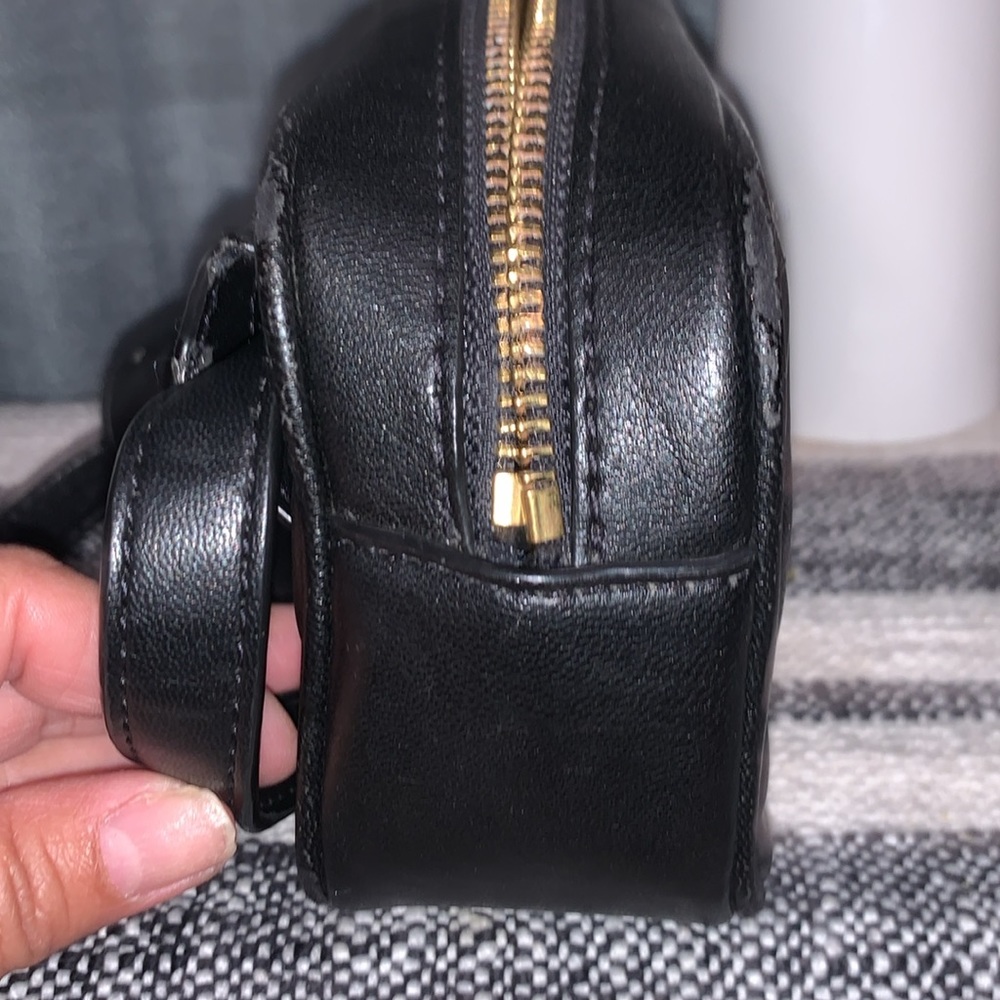 Michael Kors belt bag or sling bag - Picture 10 of 10